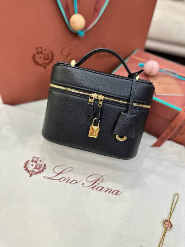 LORO PIANA Extra Vanity Case L21
