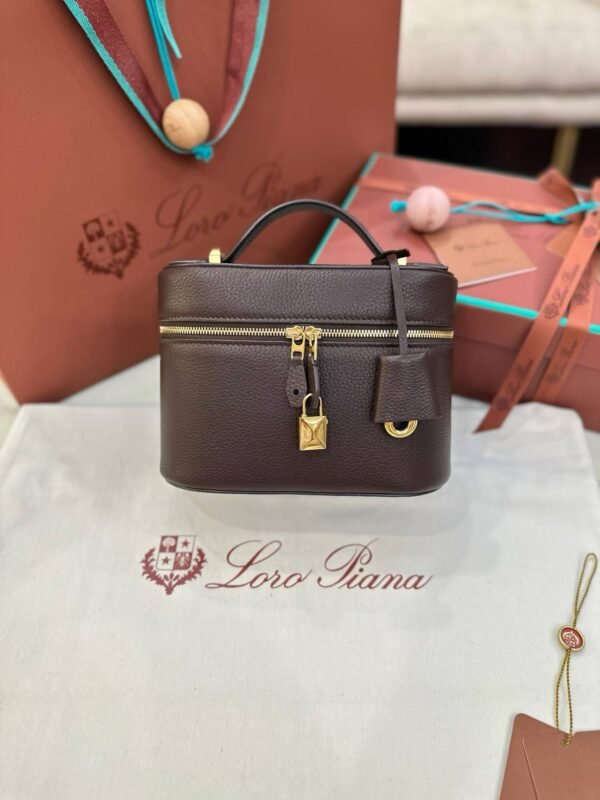 LORO PIANA Extra Vanity Case L21
