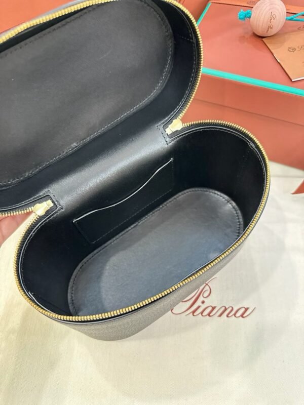 LORO PIANA Extra Vanity Case L21
