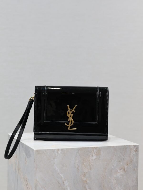 YSL LE CASSANDRE