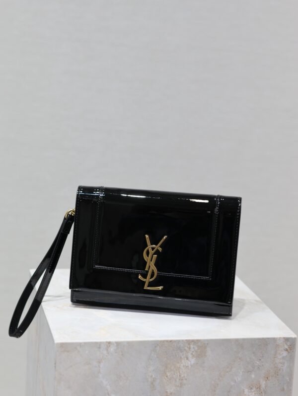 YSL LE CASSANDRE