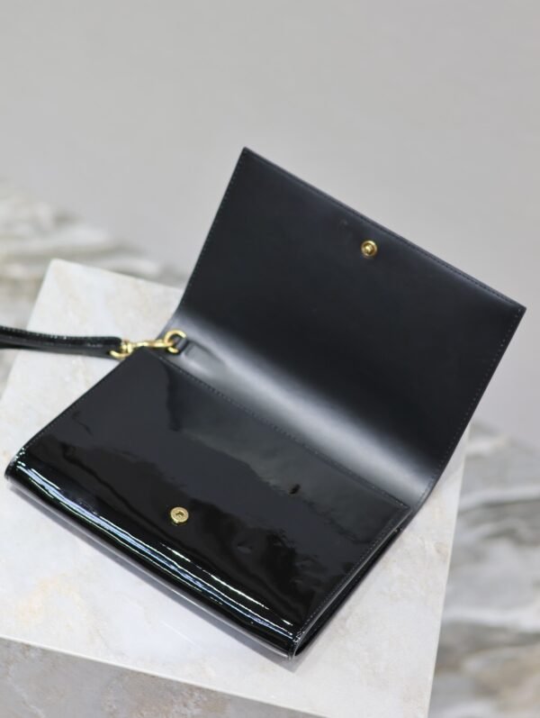 YSL LE CASSANDRE
