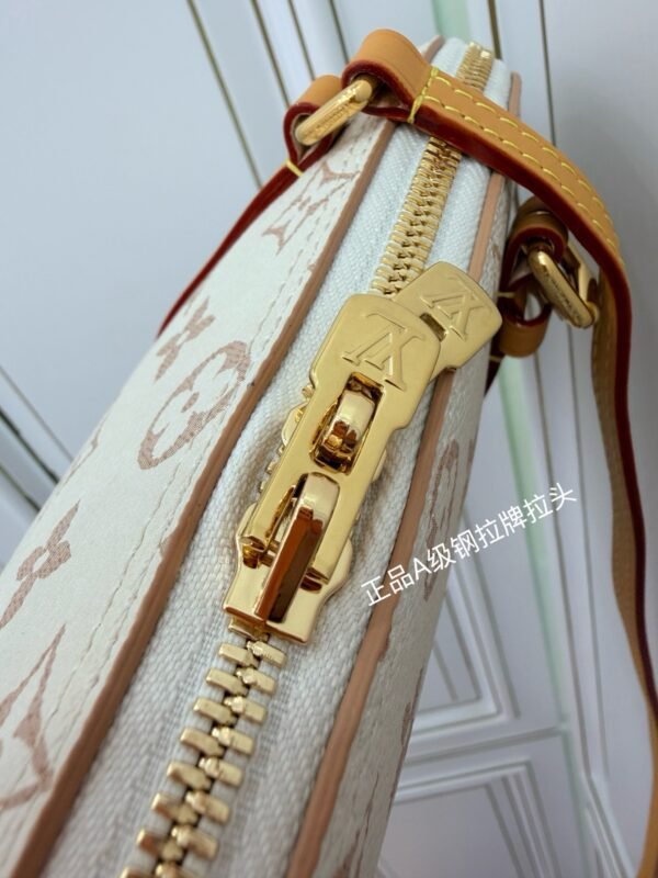 LOUIS VUITTON Squire East West Bag M2A457