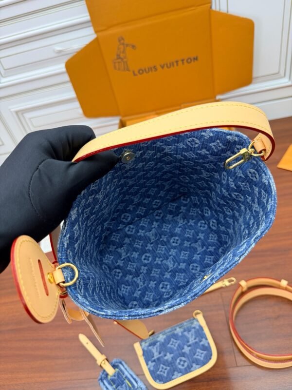 LOUIS VUITTON All In BB Bag M28107