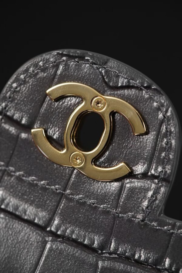 CHANEL Clutch