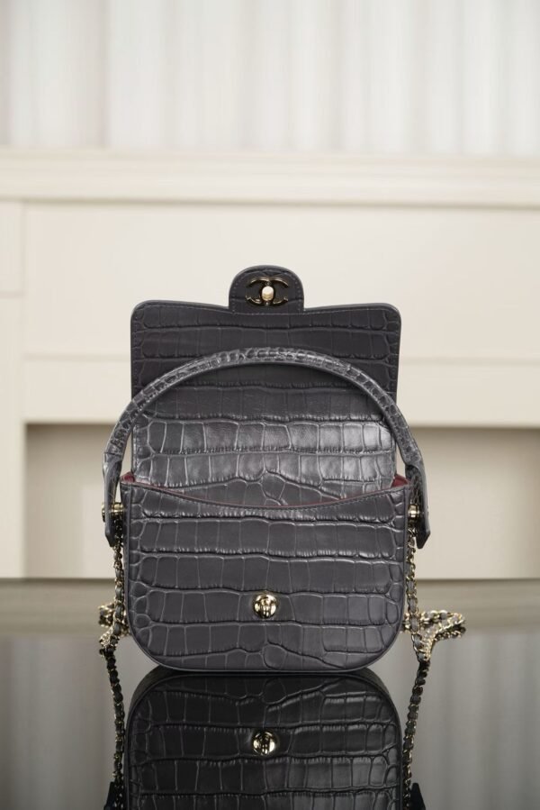 CHANEL Clutch
