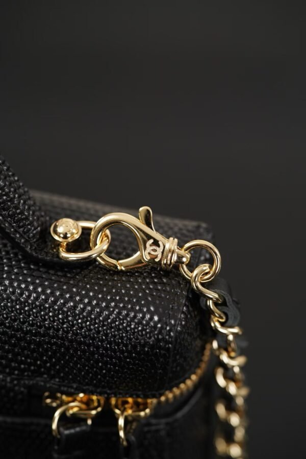 CHANEL Vanity with Chain