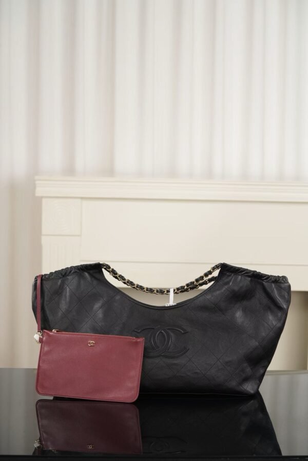 CHANEL Shopping bag