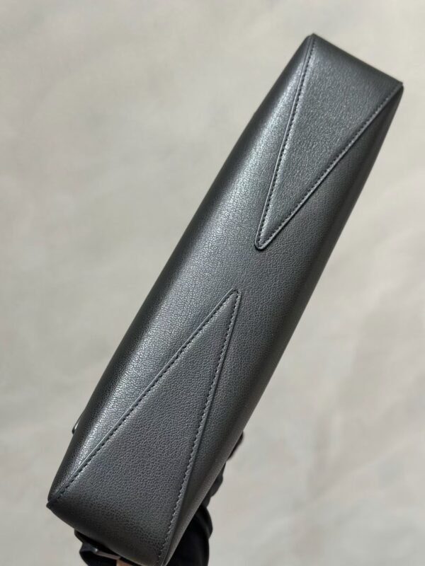 ALAIA LE TECKEL CLUTCH IN HAIRCALF