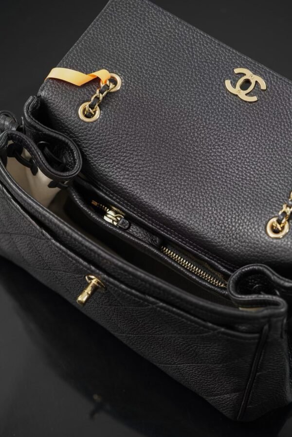 CHANEL Shopping Bag