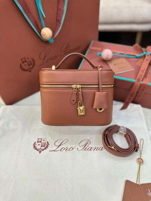 LORO PIANA Extra Vanity Case L21
