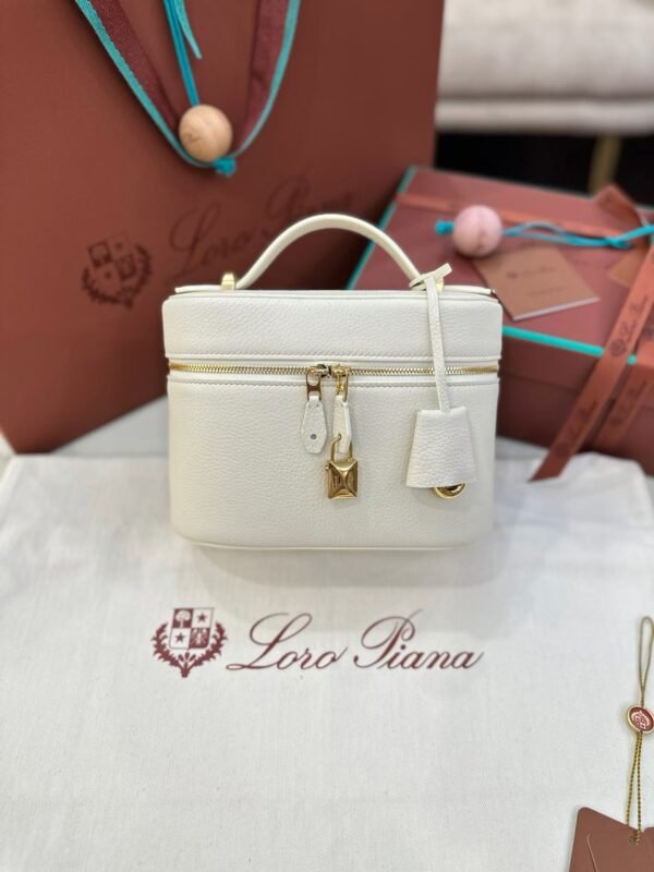 LORO PIANA Extra Vanity Case L21
