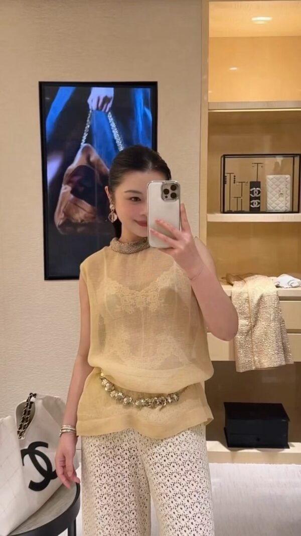CHANEL Tank top