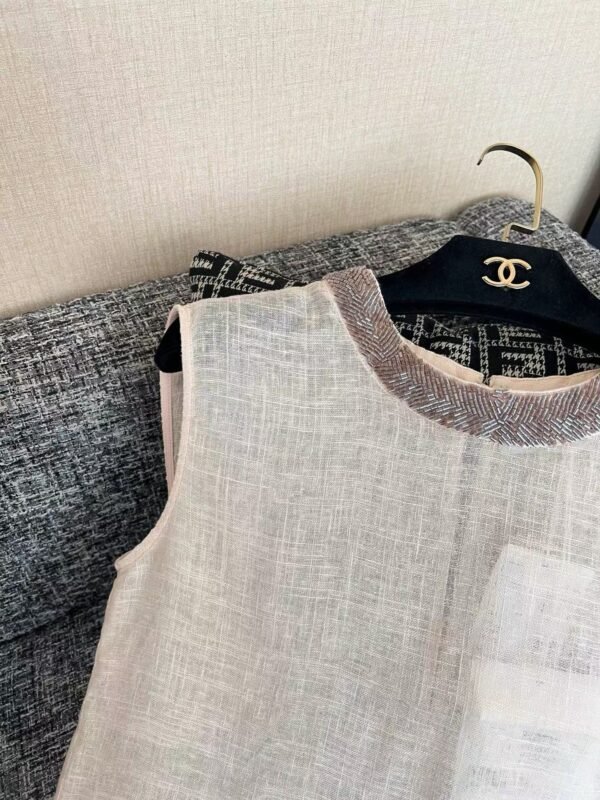 CHANEL Tank top