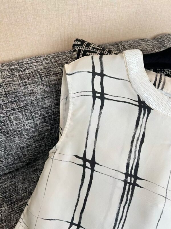 CHANEL Tank top