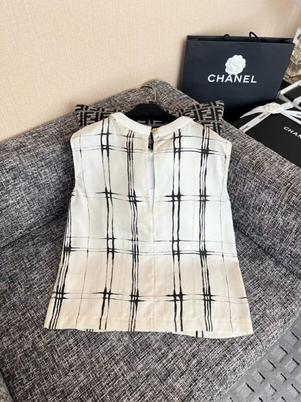 CHANEL Tank top