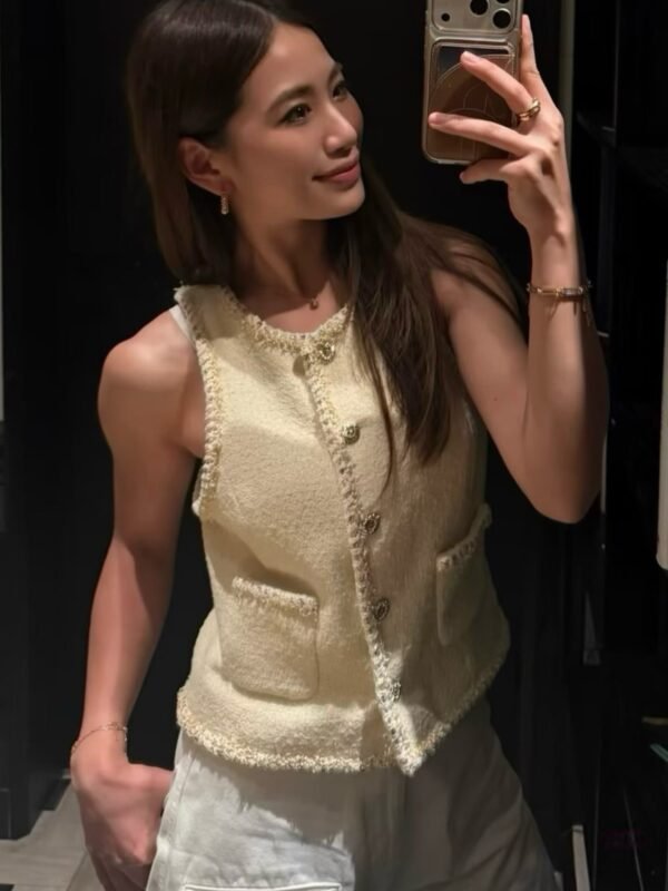 CHANEL Tank top