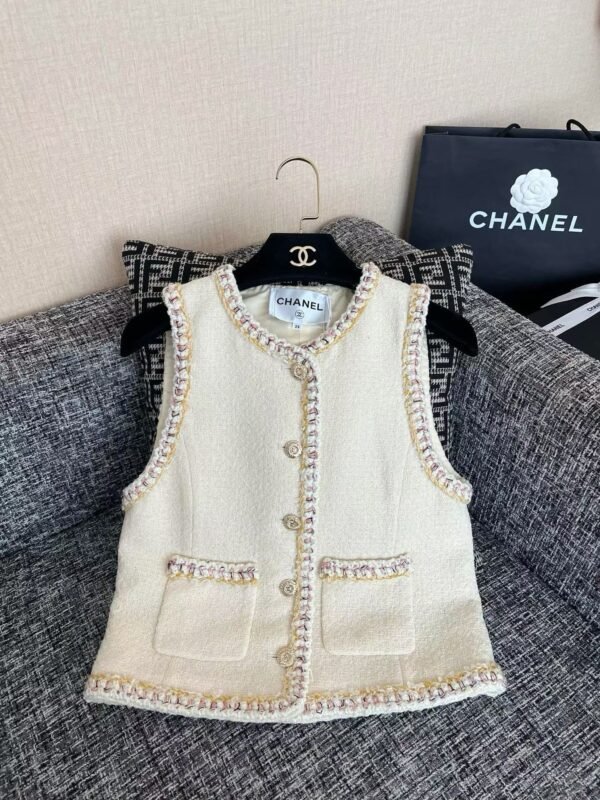 CHANEL Tank top