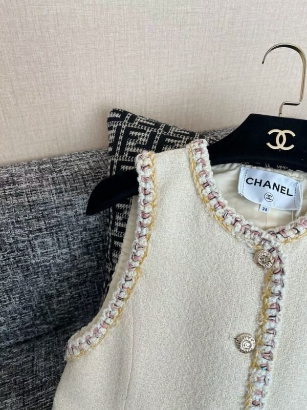 CHANEL Tank top