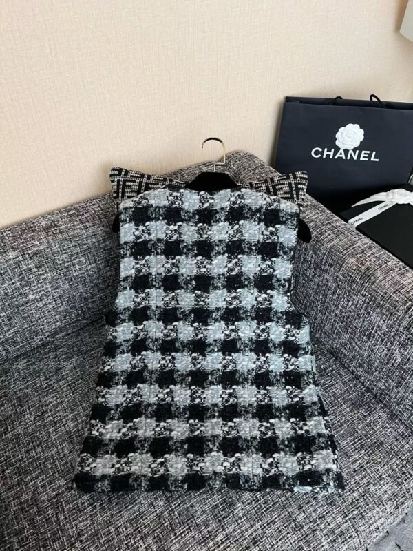 CHANEL Tank top