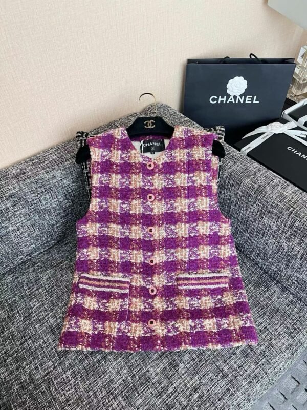 CHANEL Tank top