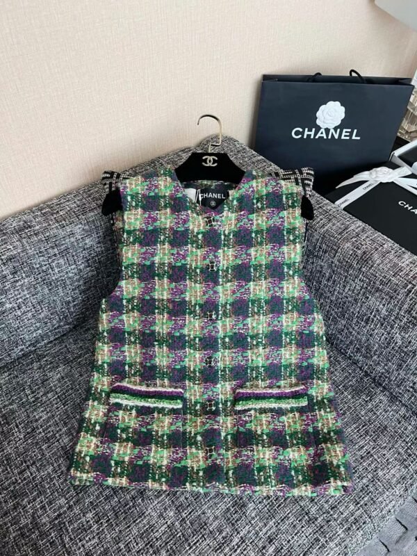 CHANEL Tank top