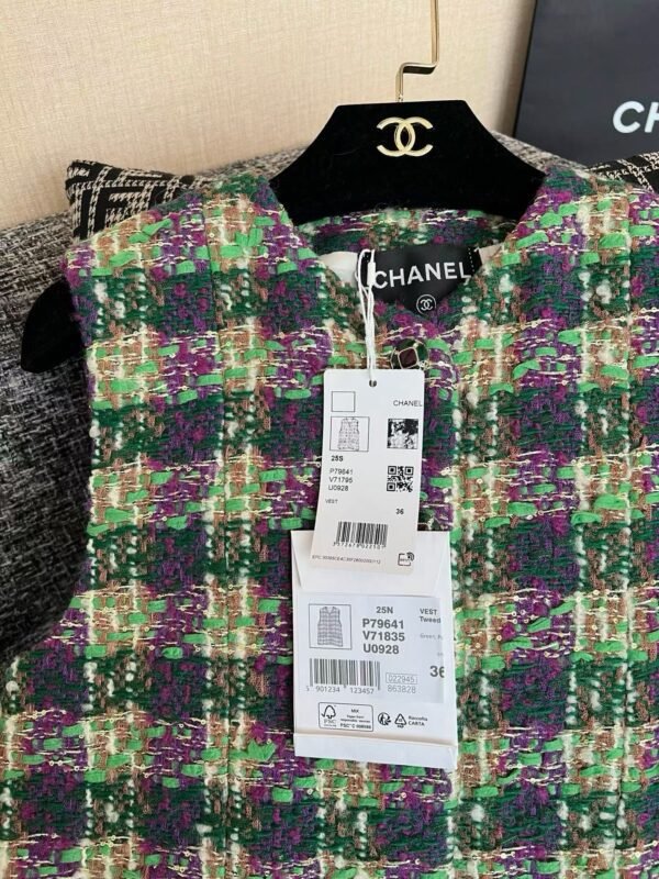 CHANEL Tank top