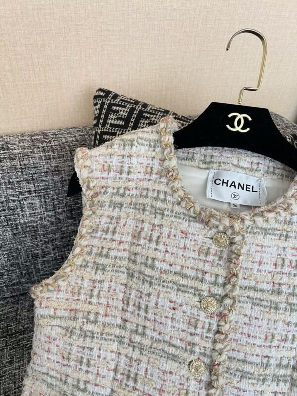 CHANEL Tank top