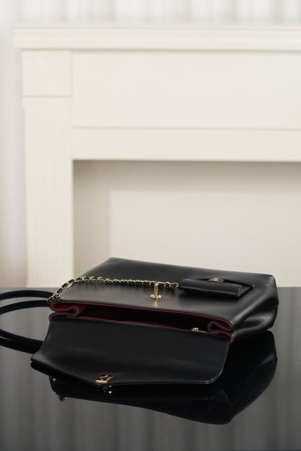 CHANEL Flap Bag