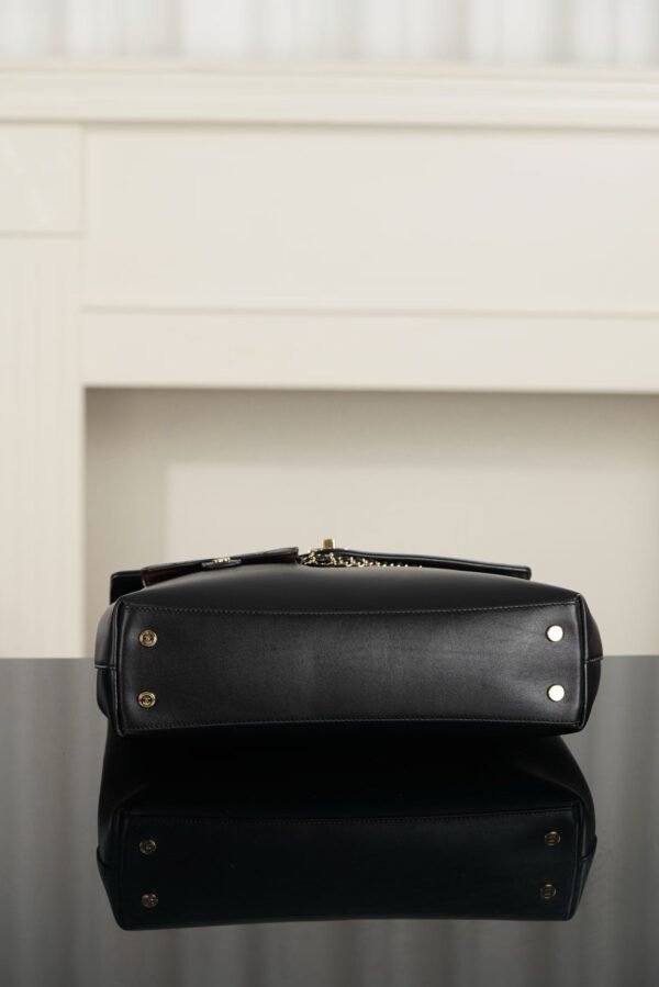 CHANEL Flap Bag