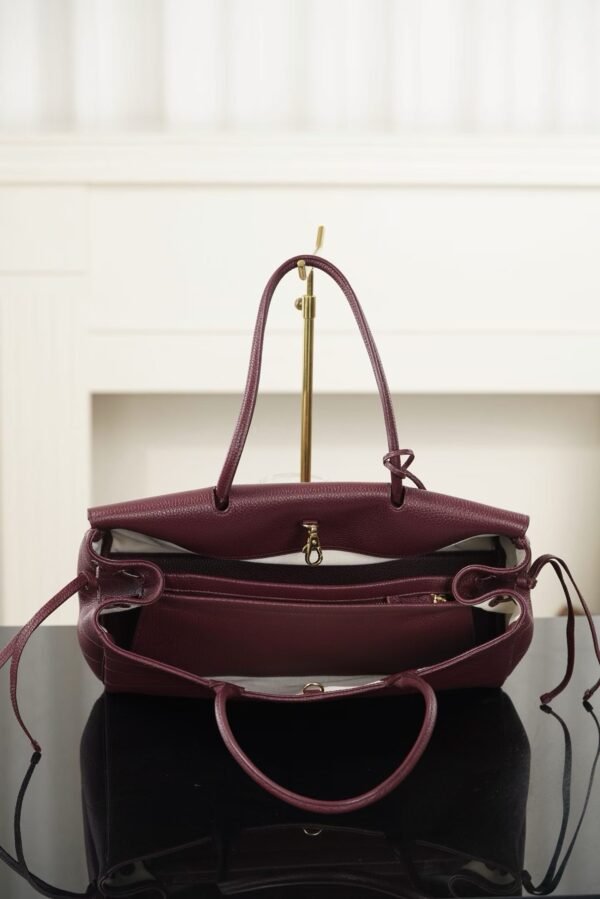 CHANEL Shopping Bag