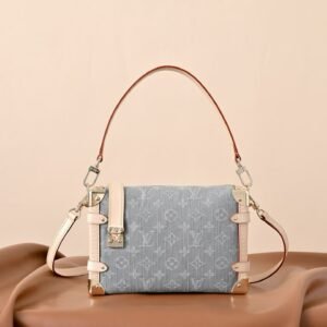 LOUIS VUITTON SIDE TRUNK M13285