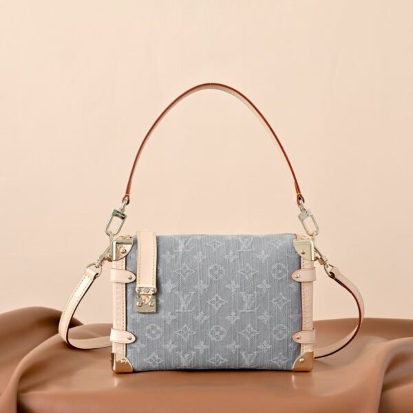 LOUIS VUITTON SIDE TRUNK M13285