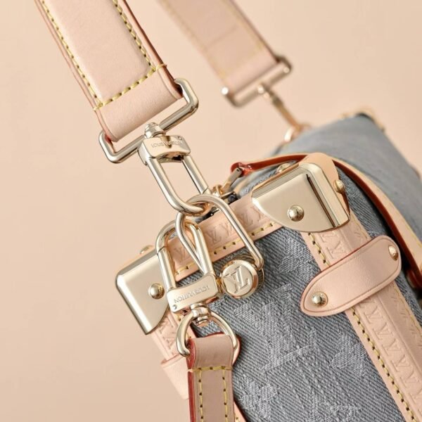 LOUIS VUITTON SIDE TRUNK M13285