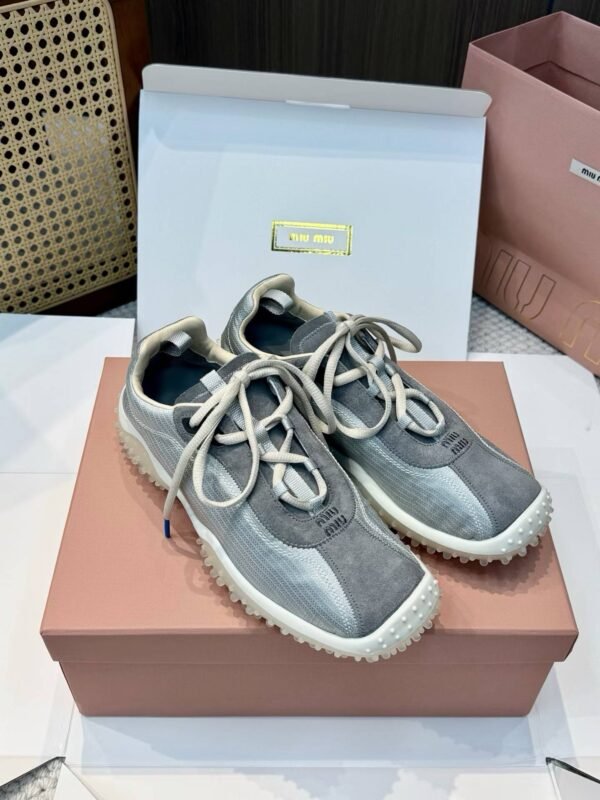 MIUMIU Sneakers