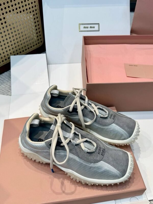 MIUMIU Sneakers