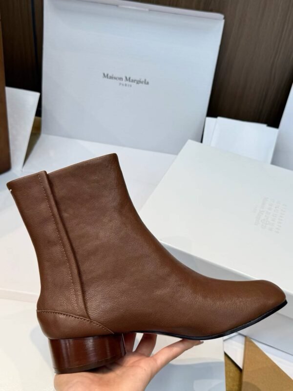 MAISON MARGIELA  TABI  Split-toe Ankle Boots