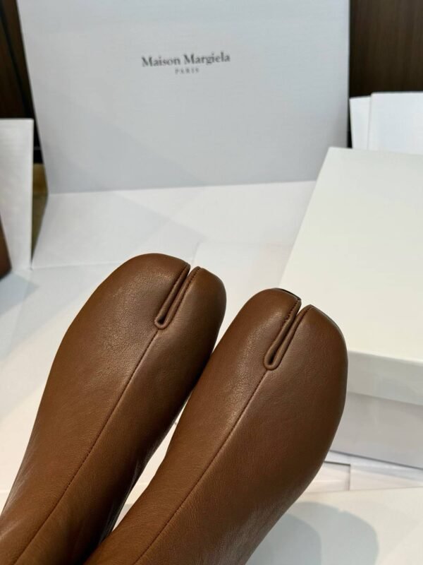 MAISON MARGIELA  TABI  Split-toe Ankle Boots
