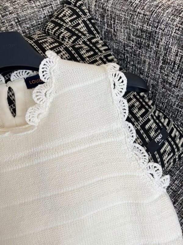 LOUIS VUITTON Knit Vest