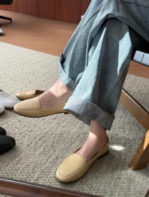 CHANEL Loafers