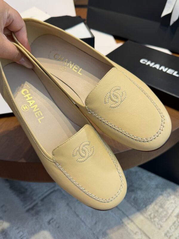 CHANEL Loafers
