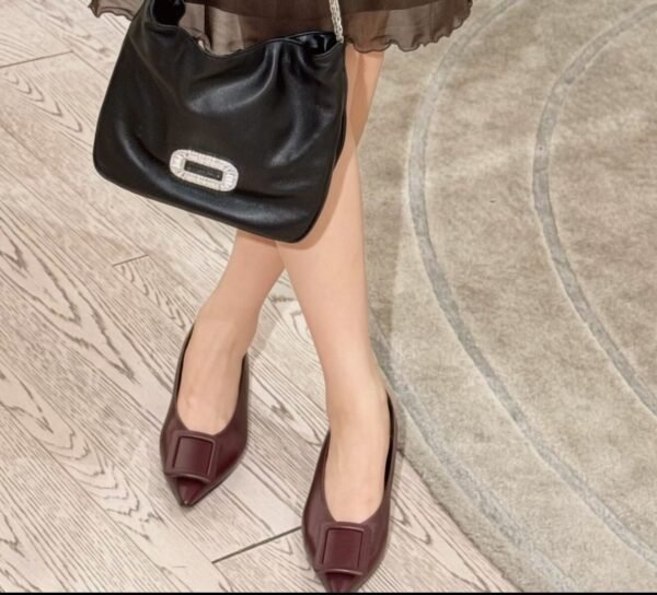 ROGER VIVIER VIV IN THE CITY Shoes