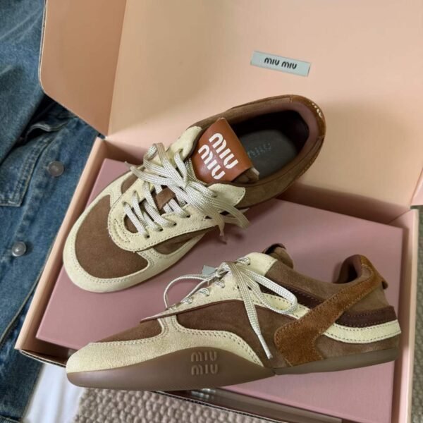 MIUMIU Sneakers