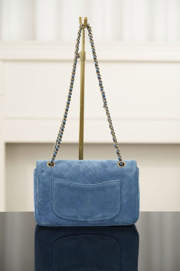 CHANEL MINI  Flap bag