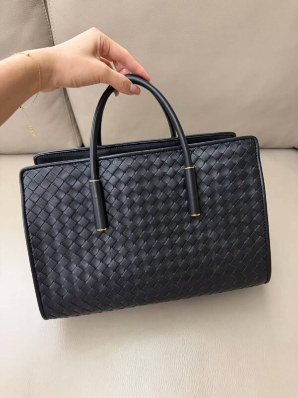 BOTTEGA VENETA Small Barbara Tote