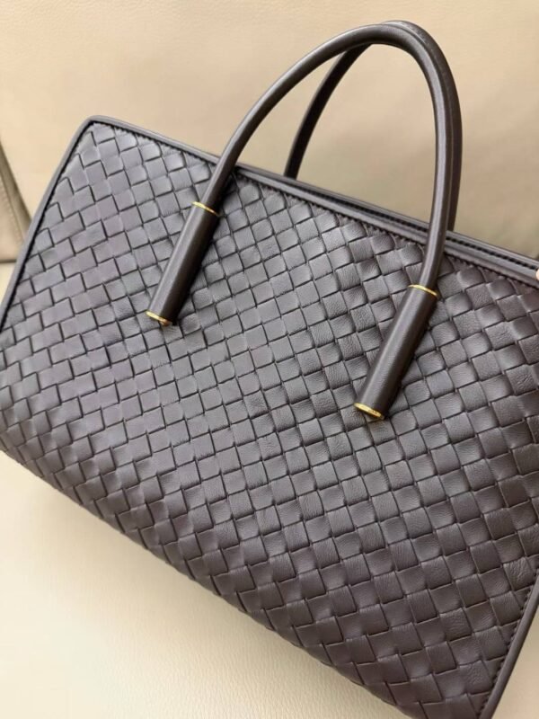 BOTTEGA VENETA Small Barbara Tote
