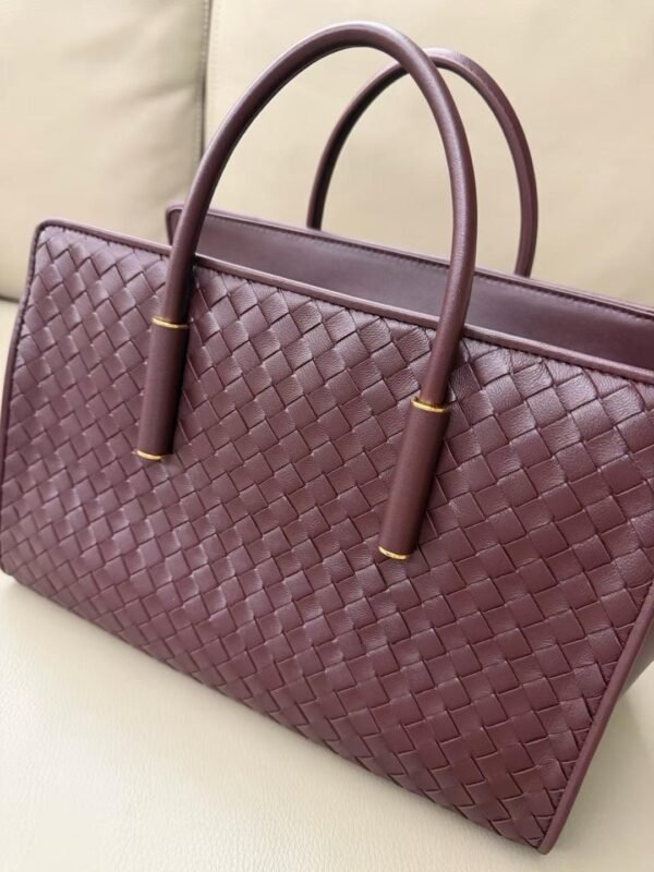 BOTTEGA VENETA Small Barbara Tote