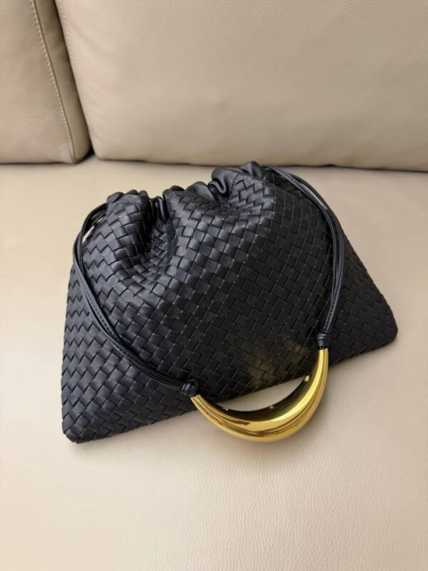 BOTTEGA VENETA DUSTBAG HANDLE