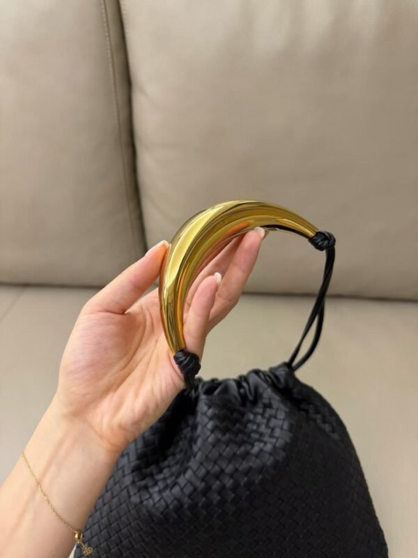 BOTTEGA VENETA DUSTBAG HANDLE