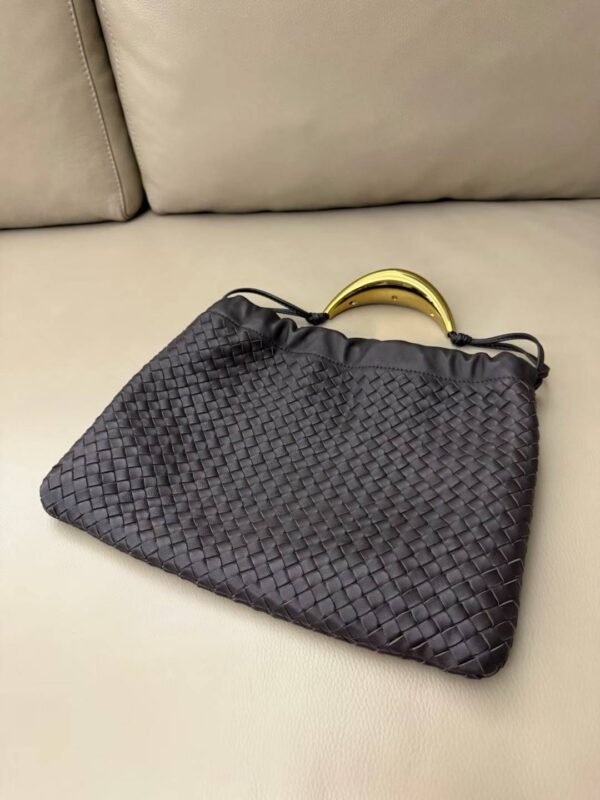 BOTTEGA VENETA DUSTBAG HANDLE